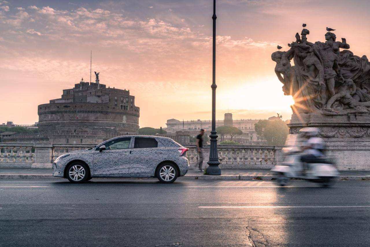 MG4 Electric Hoàn toàn mới: Chiến binh xe điện đến từ tương lai 6 mg4 electric test drive 1